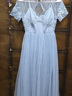 ASOS Pale Blue Lace Tulle Formal Dress Sz 2